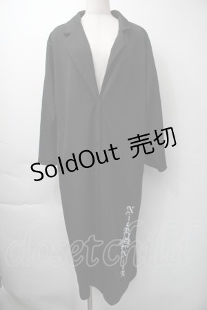 画像: NieR Clothing / ロゴ刺繍ロングコート  黒 S-25-11-16-037-PU-CO-HR-ZS