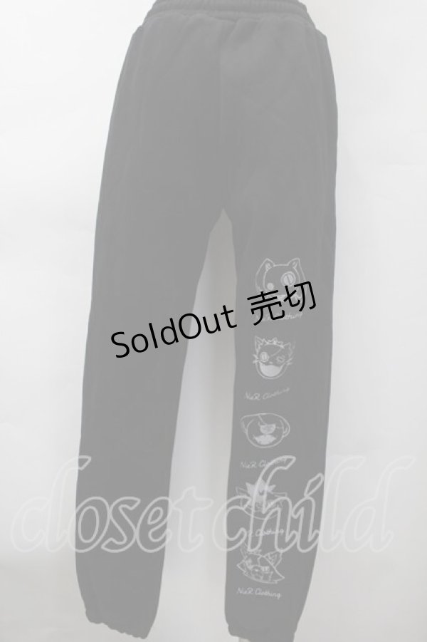 画像2: NieR Clothing / プリント裏起毛スウェットパンツ  黒 S-25-11-18-058-PU-PA-HR-ZS (2)