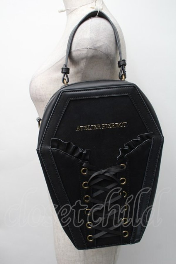 画像3: ATELIER PIERROT / "Nocturnal Grave" Vampire's Coffin Bag バッグ  黒 S-25-11-18-015-EL-BG-HR-ZS (3)