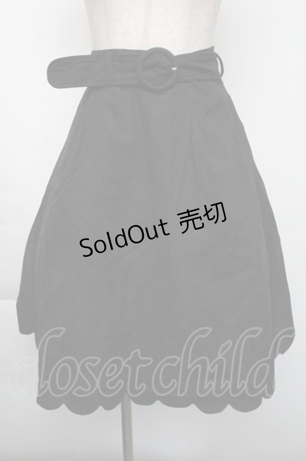 画像1: Fi.n.t / 裾スカラップフレアースカート  黒 S-25-11-24-061-CA-SK-HR-ZS (1)