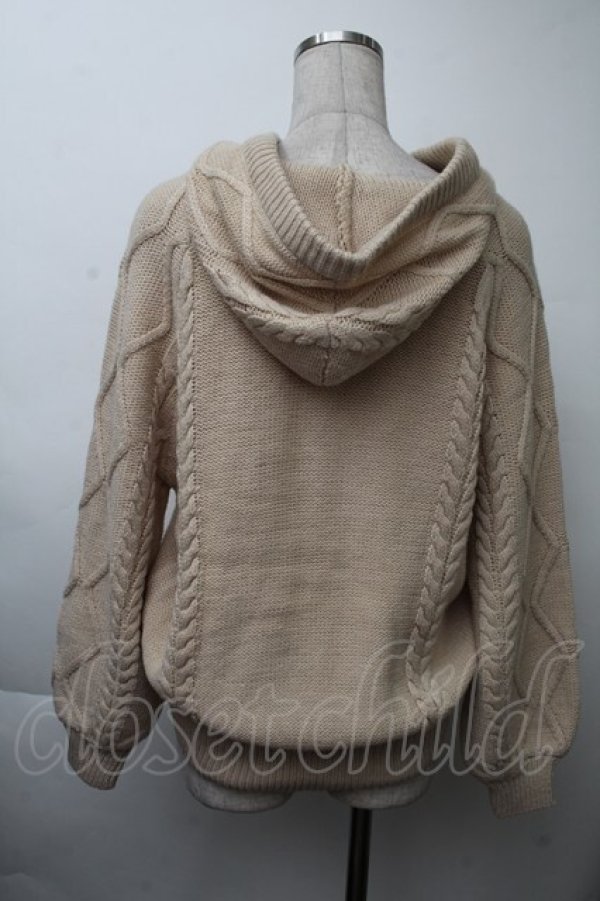 画像2: axes femme / ケーブル編みニットパーカー  ベージュ S-25-11-26-011-AX-TO-AS-ZS (2)