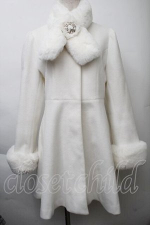 画像: evelyn / ビジューコート  白 S-25-11-26-026-LO-CO-AS-ZS