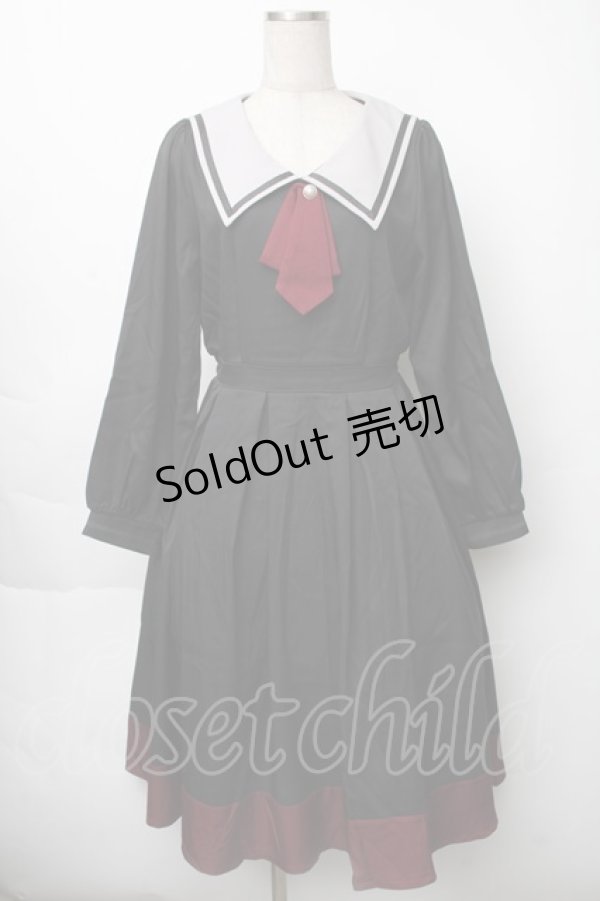 画像1: axes femme / ブローチ付セーラーワンピース  黒 S-25-11-28-059-AX-OP-AS-ZS (1)