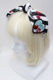 画像1: Angelic Pretty / Cherry Stampカチューシャ  黒ｘ白 S-25-11-28-029-AP-AC-AS-ZS (1)