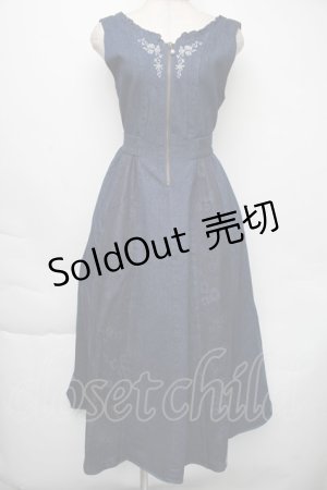 画像: axes femme / バラ刺繍ジャンスカ  インディゴ S-25-11-30-042-AX-OP-HR-ZS