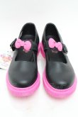 画像2: Dr.Martens （Getta Grip） / ハローキティ メリージェーン UK6 25~25.5 黒ｘピンク S-25-12-02-020-PU-SH-HR-ZS (2)