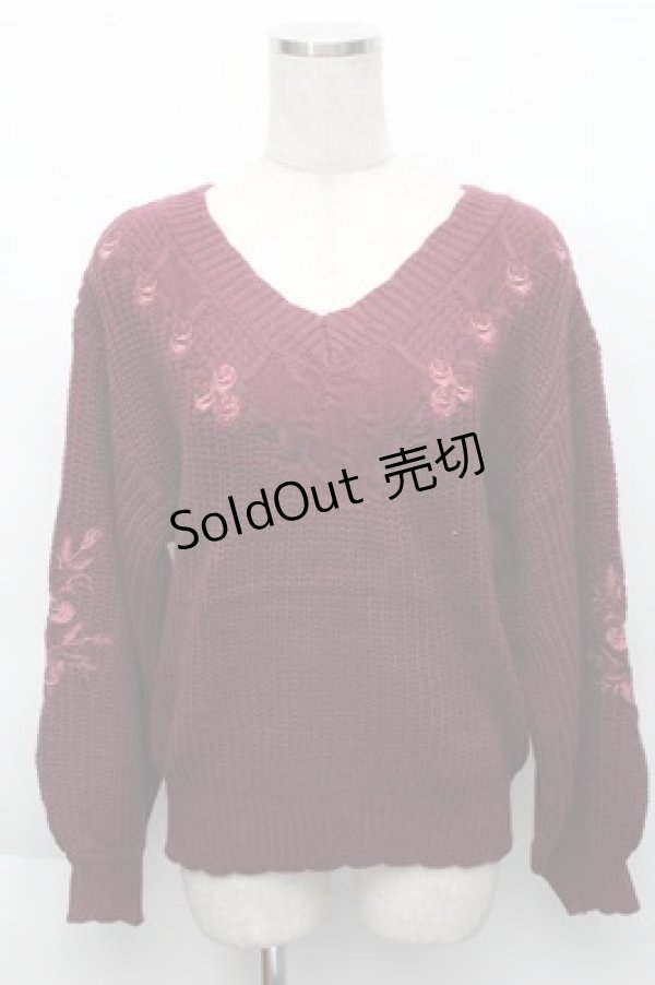 画像1: axes femme / ケーブル刺繍ニットプルオーバー  ワイン S-25-12-04-037-AX-TO-HR-ZS (1)