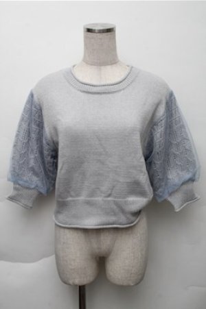 画像: axes femme POETIQUE / 袖チュール切替ラメニットプルオーバー  グレー S-25-12-04-028-AX-TO-HR-ZS