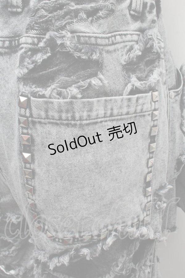 画像3: REFLEM / スタッズ付きダメージデニムハーフパンツ  グレー S-25-12-13-045-PU-PA-AS-ZS (3)