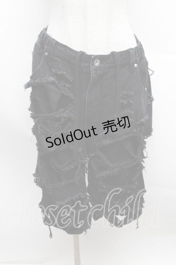 画像1: REFLEM / スタッズ付きダメージデニムハーフパンツ  黒 S-25-12-13-046-PU-PA-AS-ZS (1)
