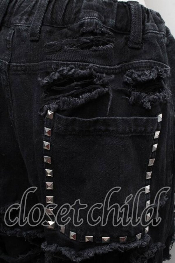 画像3: REFLEM / スタッズ付きダメージデニムハーフパンツ  黒 S-25-12-13-046-PU-PA-AS-ZS (3)
