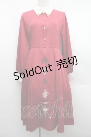 画像: axes femme / トランプ刺繍ワンピース  赤 S-25-12-15-038-AX-OP-HR-ZS