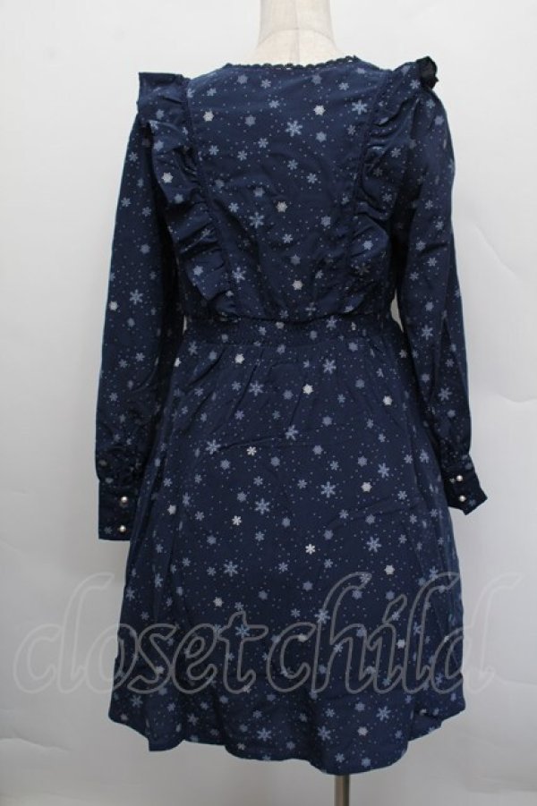 画像2: axes femme POETIQUE / 雪柄レースアップワンピース  紺 S-25-12-17-057-AX-OP-AS-ZS (2)