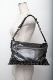 画像1: Jean Paul GAULTIER / レザーショルダーバッグ  黒 S-25-12-20-1006-GO-BG-AS-ZS (1)