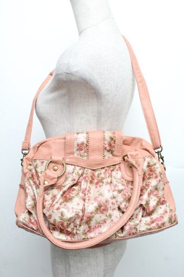 画像2: axes femme / 花柄合皮ボストンバッグ  アワピンク S-25-12-21-027-AX-BG-HR-ZS (2)