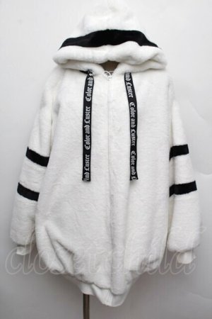 画像: NOEMIE / バックロゴファーユニセックスブルゾン  白ｘ黒 S-25-12-23-004-LO-JA-HR-ZS