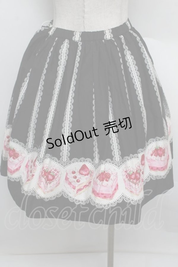 画像2: Emily Temple cute / ケーキプリントスカート  黒 S-25-12-23-043-ET-SK-AS-ZS (2)