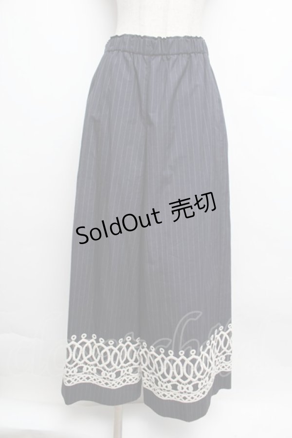 画像1: Jane Marple Dans Le Salon / ピンストライプとヴィンテージレースのパンツ  紺 S-25-12-23-047-JM-PA-AS-ZS (1)