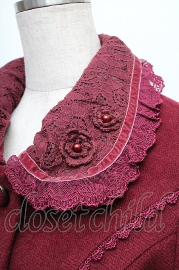 画像3: axes femme / モチーフ付レース襟ショートコート  ワイン S-25-12-25-032-AX-CO-TK-ZS (3)