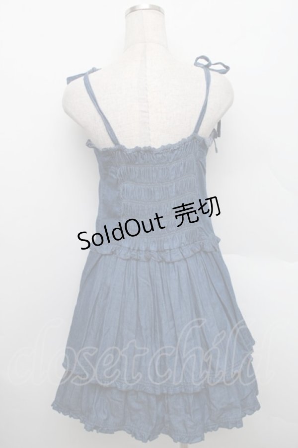 画像2: axes femme / ２段フリルデニムワンピース  ブルー S-25-12-25-045-AX-OP-TK-ZS (2)