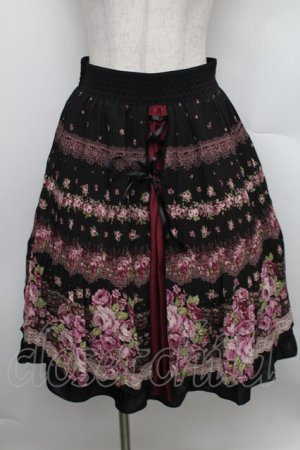 画像: axes femme / 花柄パネル柄スカート  黒 S-25-12-25-058-AX-SK-HR-ZS