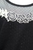 画像3: axes femme / バラ刺繍入りドルマンプルオーバー  黒 S-25-12-28-013-AX-TO-HR-ZS (3)