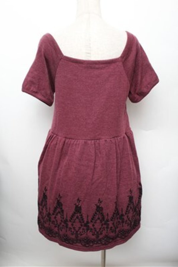 画像2: axes femme / カットソー裾フロッキーチュニ  ワイン S-25-12-28-014-AX-OP-HR-ZS (2)