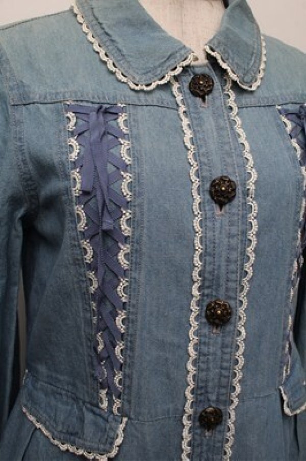 画像3: axes femme / 裾レースデニムコート  ウォッシュ S-25-12-28-018-AX-CO-HR-ZS (3)