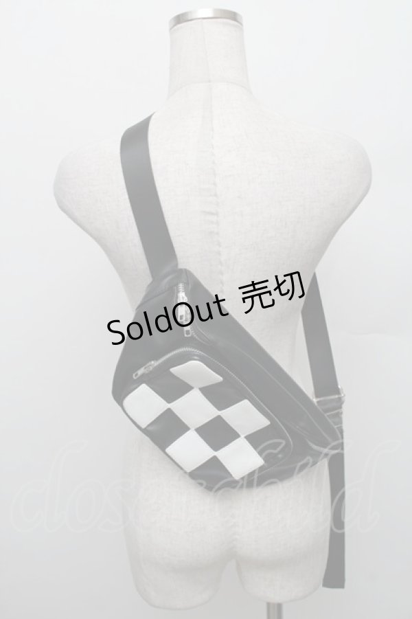 画像1: Candy Stripper / ボディバッグ  黒ｘ白 S-25-12-29-039-PU-CO-AS-ZS (1)