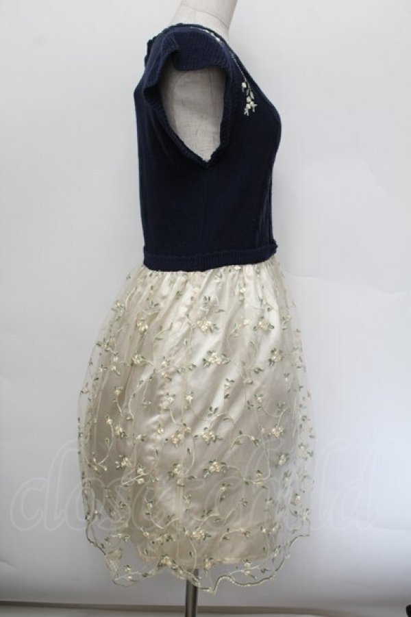 画像2: axes femme / レース×花柄ドッキングワンピース  紺ｘオフ S-26-01-04-044-AX-OP-AS-ZS (2)