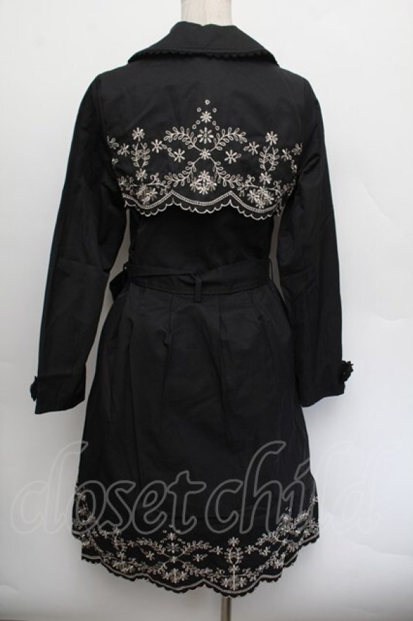 画像3: axes femme / 刺繍入りトレンチコート  黒 S-26-01-04-020-AX-CO-HR-ZS (3)