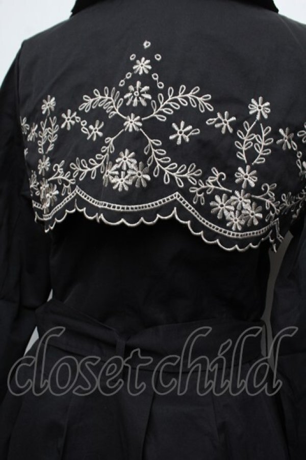 画像4: axes femme / 刺繍入りトレンチコート  黒 S-26-01-04-020-AX-CO-HR-ZS (4)