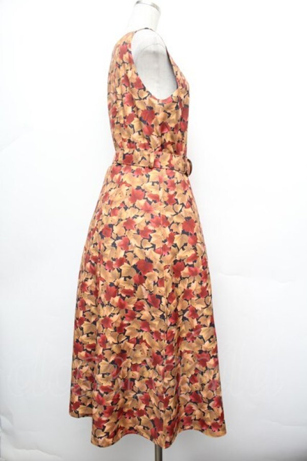 画像2: an another angelus / フォールリーフ柄Vネックワンピース F ブラウン×イエロー S-26-01-08-041-CA-OP-TK-ZS (2)