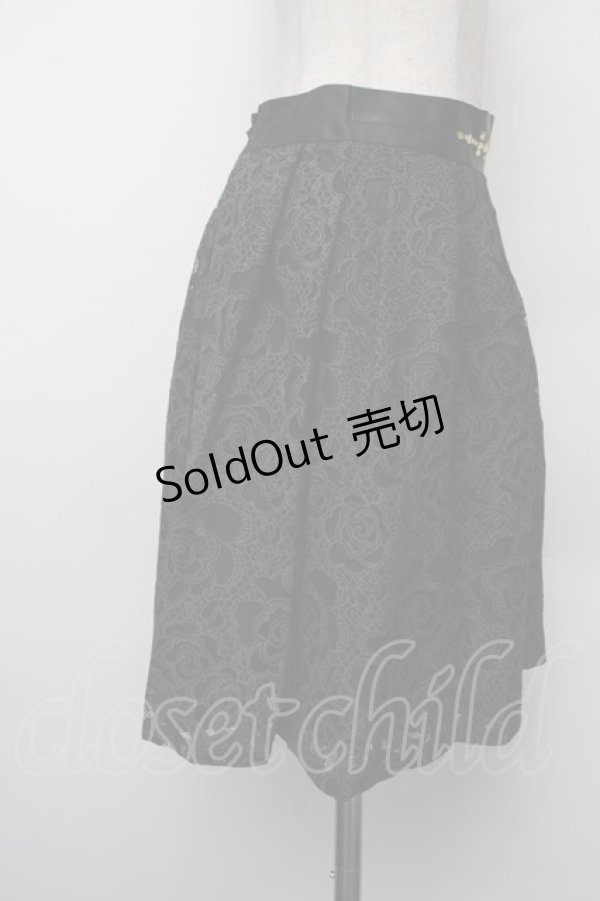 画像2: axes femme / ウエストビジューオパールスカート  黒 S-26-01-10-056-AX-SK-AS-ZS (2)