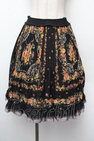 画像: axes femme / スカーフ柄プリーツスカート  黒 S-26-01-10-062-AX-SK-HR-ZS