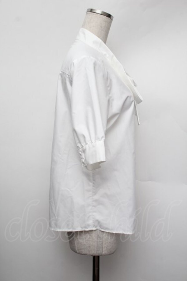 画像2: Fi.n.t / ロゴ刺繍ボウタイブラウス  白 S-26-01-13-001-CA-BL-AS-ZS (2)