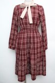 画像1: Fi.n.t / クレリックボウタイチェックワンピース  赤 S-26-01-15-044-CA-OP-AS-ZS (1)