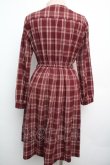 画像2: Fi.n.t / クレリックボウタイチェックワンピース  赤 S-26-01-15-044-CA-OP-AS-ZS (2)