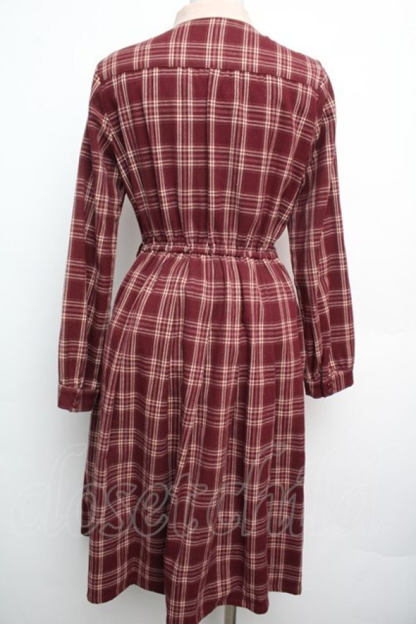 画像2: Fi.n.t / クレリックボウタイチェックワンピース  赤 S-26-01-15-044-CA-OP-AS-ZS (2)