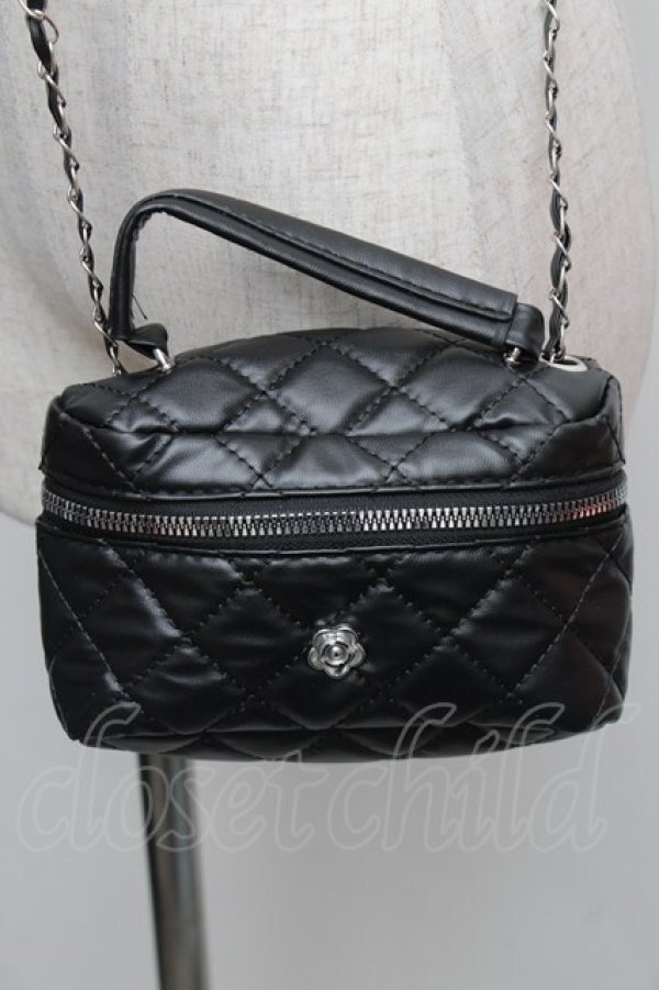 画像1: LOLITA / キルティングショルダーポーチ  黒 S-26-01-16-046-LO-BG-HR-ZS (1)