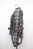 画像3: ALICE and the PIRATES / タータンチェック柄ハーネスベルト付きオーバーシャツ  グレー S-26-01-17-021-PA-BL-AS-ZS (3)