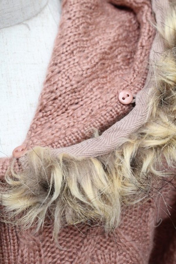 画像3: axes femme / ファー付フードロングカーデ  ピンク S-26-01-17-029-AX-CO-AS-ZS (3)