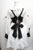 画像2: Luna Planetarium / クロスエプロン付きワンピース  白Ｘ黒 S-26-01-23-043-LO-CO-SA-ZT144 (2)