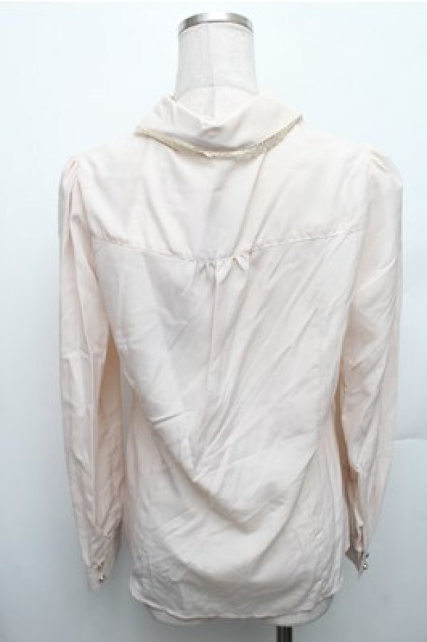 画像2: axes femme POETIQUE / 襟クロスバラ刺繍ブラウス  オフ S-26-01-26-014-AX-BL-AS-ZS (2)