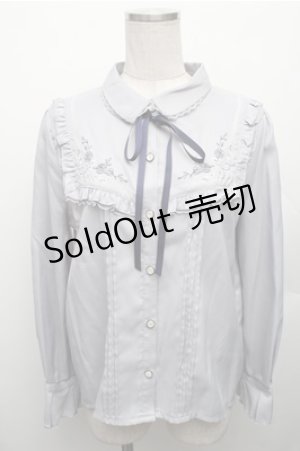 画像: axes femme / 襟付刺繍ブラウス  サックス S-26-01-26-016-AX-BL-AS-ZS