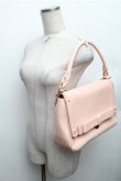 画像4: Maison de FLEUR / ダブルリボンフラップバッグ  ピンク S-26-01-27-035-LO-BG-AS-ZS (4)