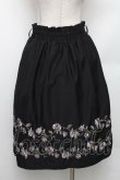 画像2: axes femme / ばら刺繍フレアスカート M 黒 S-26-01-28-052-AX-SK-TE-ZS (2)