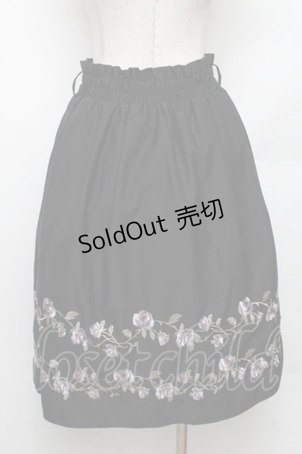 画像2: axes femme / ばら刺繍フレアスカート M 黒 S-26-01-28-052-AX-SK-TE-ZS (2)