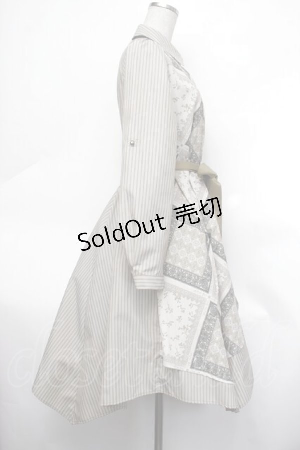 画像2: axes femme / スカーフ柄切換シャツワンピ  カーキ S-26-01-29-044-AX-OP-AS-ZS (2)