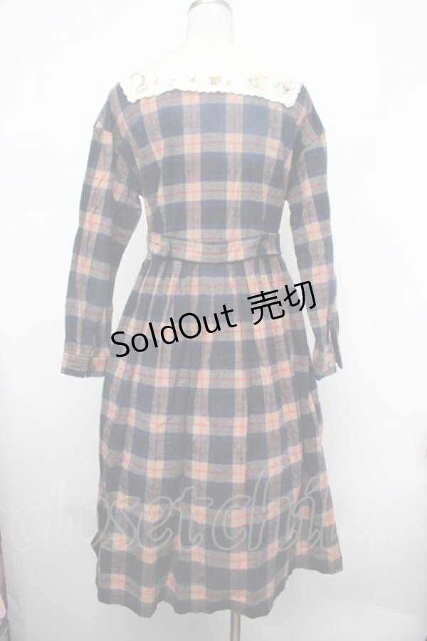 画像4: Jane Marple / Circus EMBカラーシャギーチェックドレス  ベージュｘ紺 S-26-01-29-053-JM-OP-AS-ZS (4)